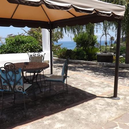 Case Vacanze Villa Lory Malfa  Extérieur photo