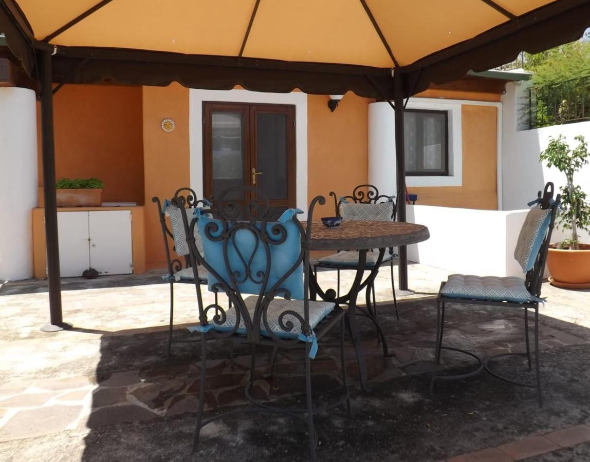 Case Vacanze Villa Lory Malfa  Extérieur photo