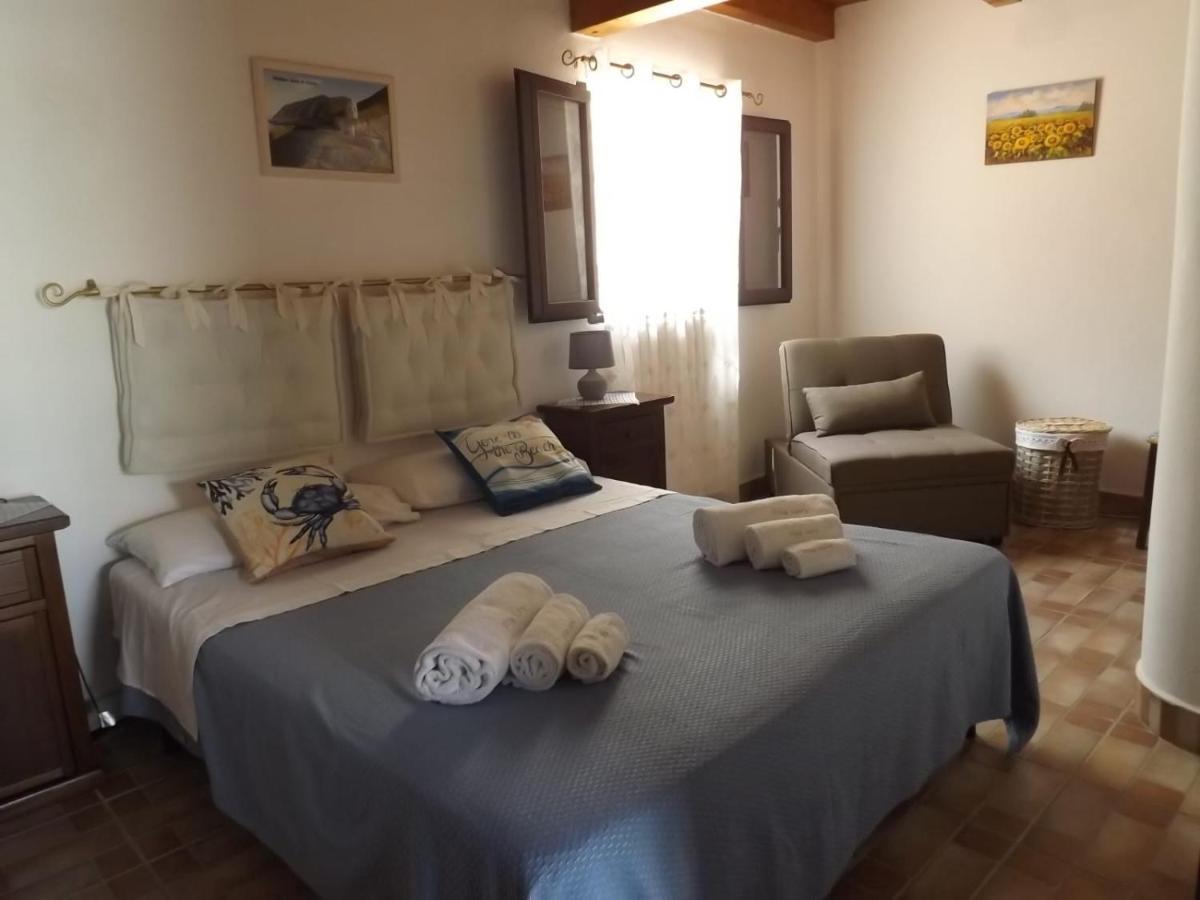 Case Vacanze Villa Lory Malfa  Extérieur photo