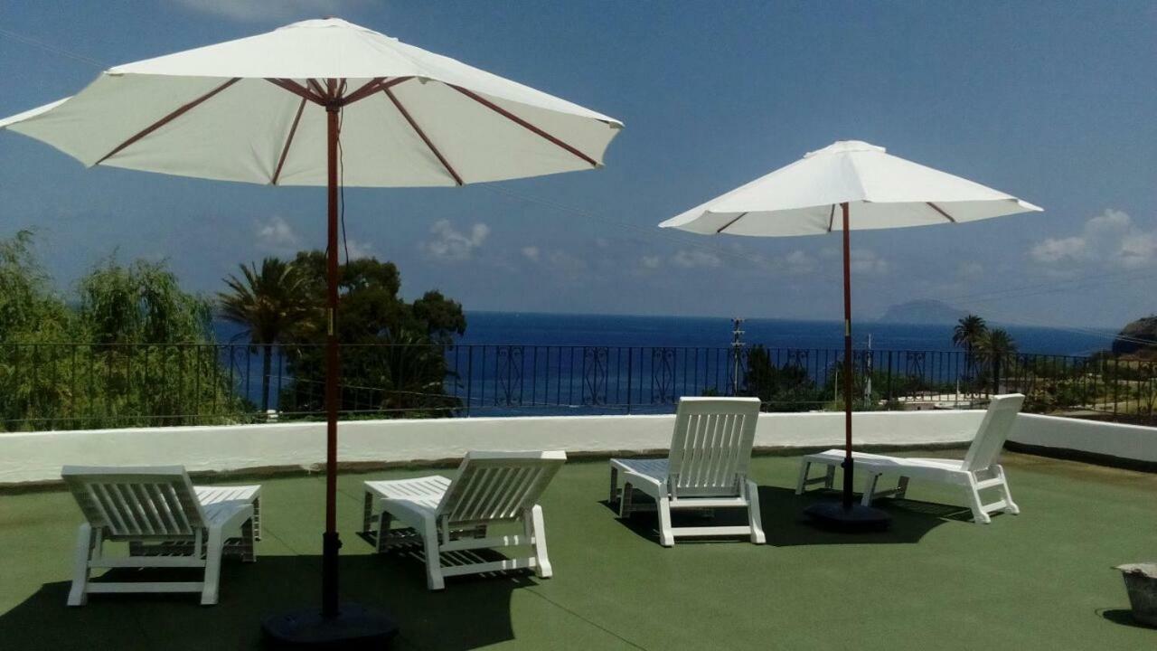 Case Vacanze Villa Lory Malfa  Extérieur photo